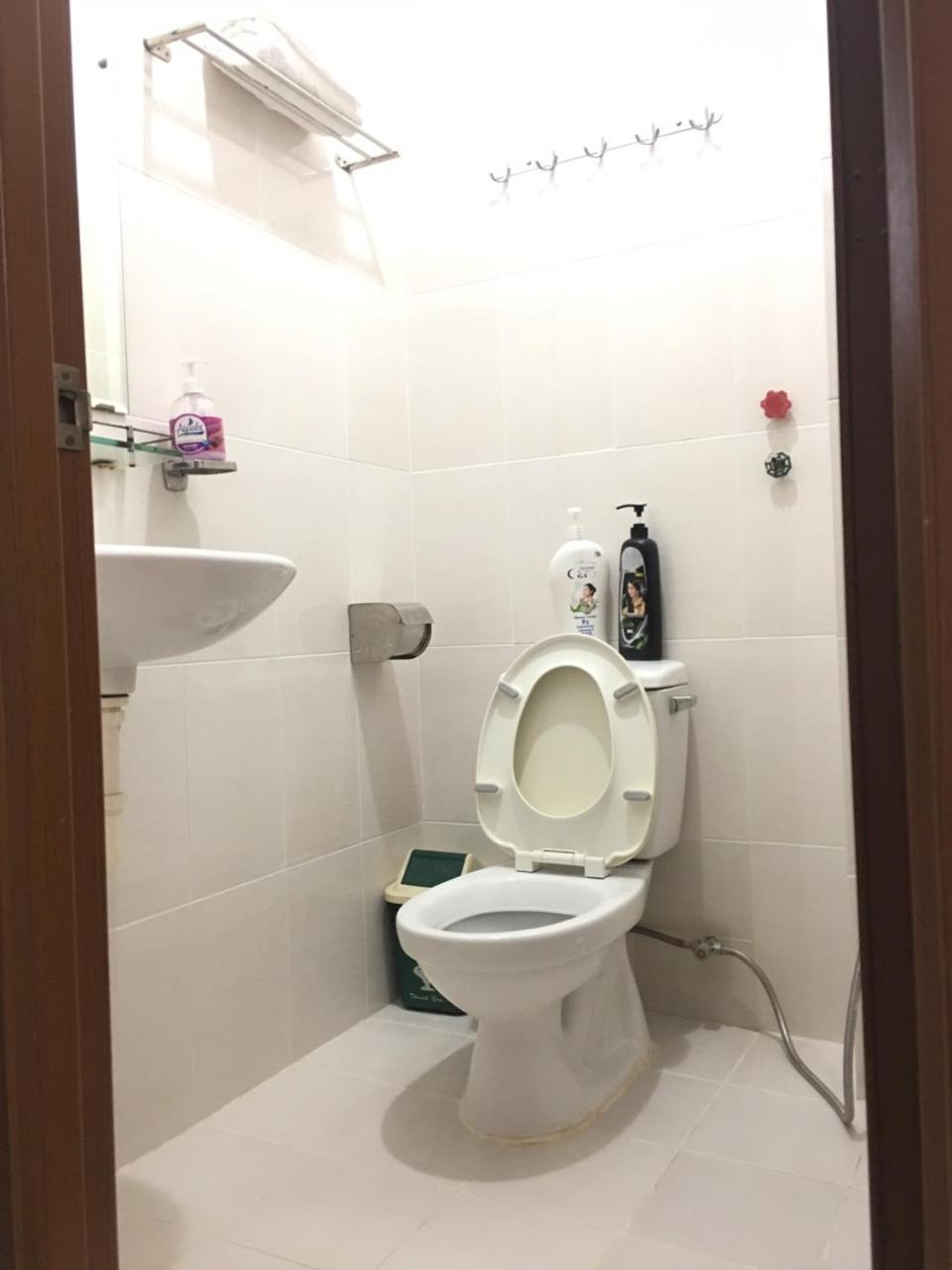 Thanhha Guesthouse At Bui Vien Walking Street Thành Pho Ho Chí Minh Esterno foto